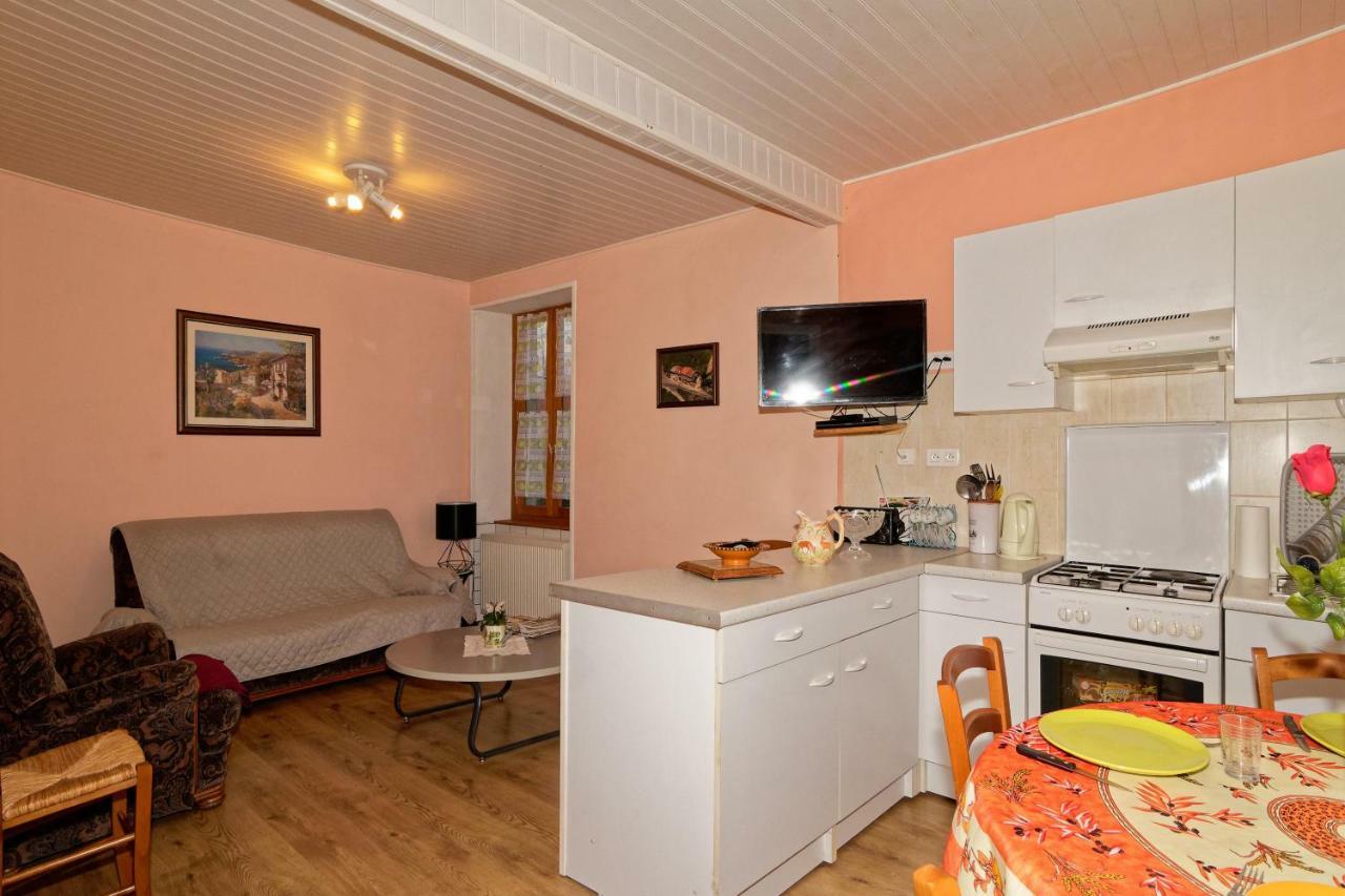 Gite De Sauviat 25 Chemin Du Grand Pacher Le Bourg De Sauviat 63120 Екстериор снимка