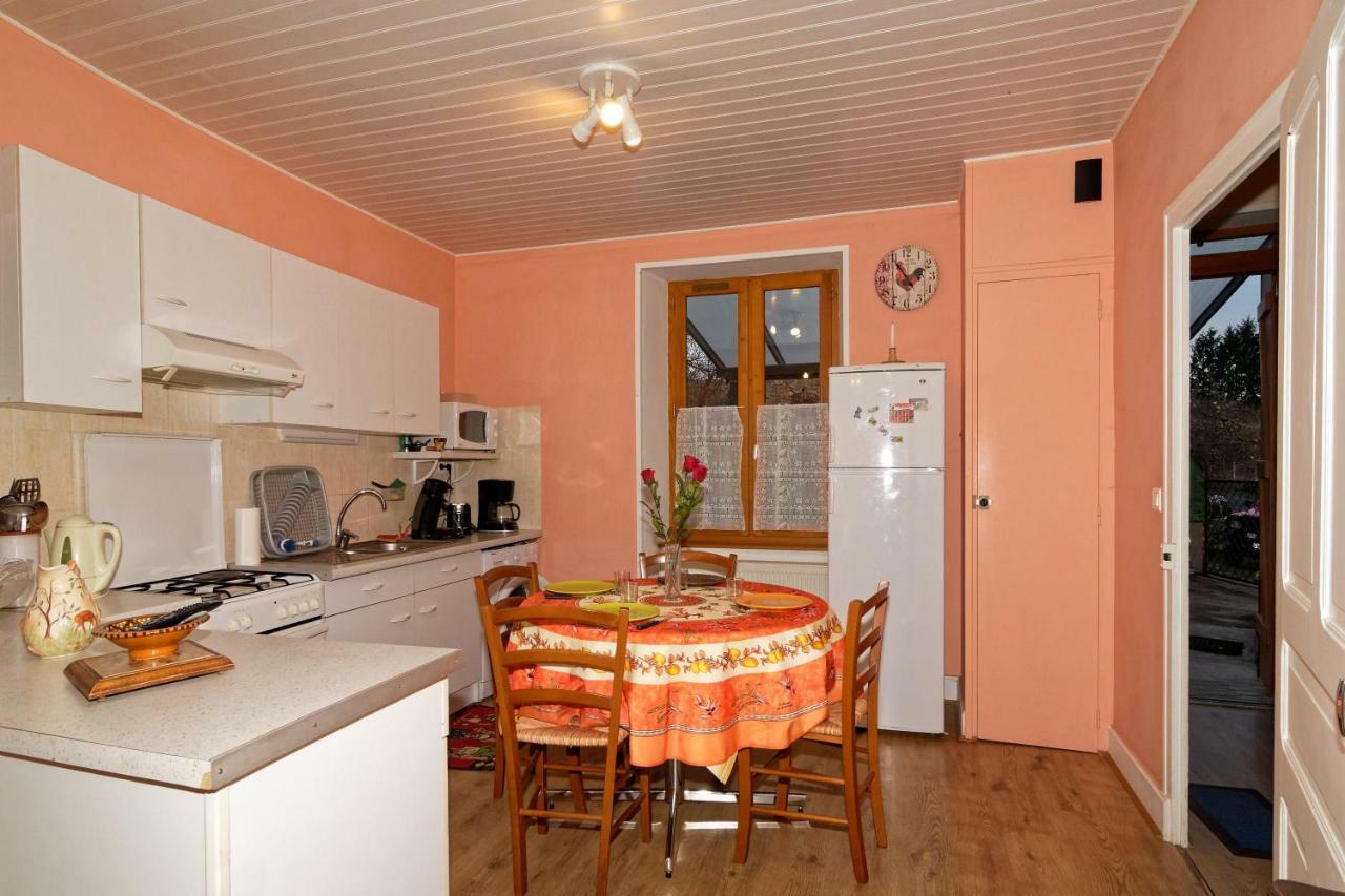 Gite De Sauviat 25 Chemin Du Grand Pacher Le Bourg De Sauviat 63120 Екстериор снимка