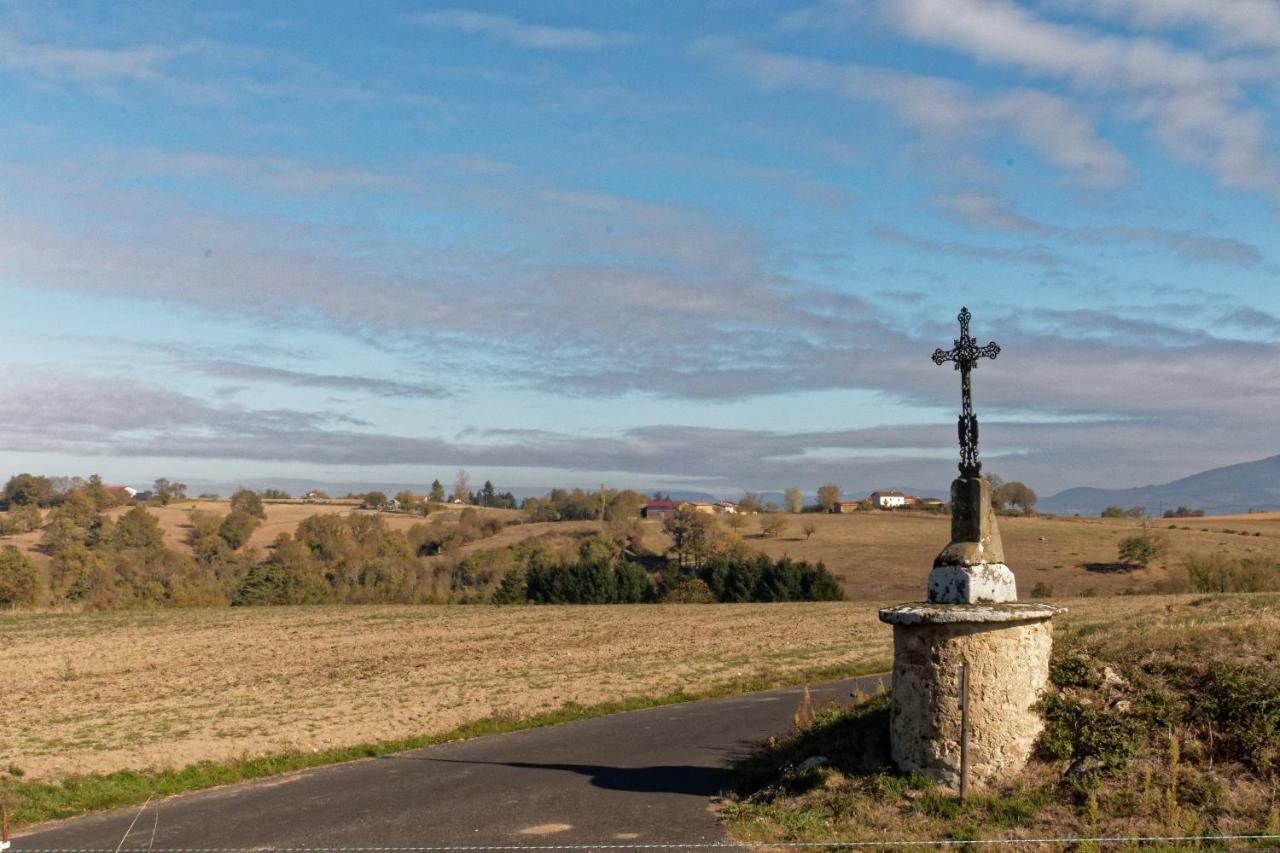 Gite De Sauviat 25 Chemin Du Grand Pacher Le Bourg De Sauviat 63120 Екстериор снимка